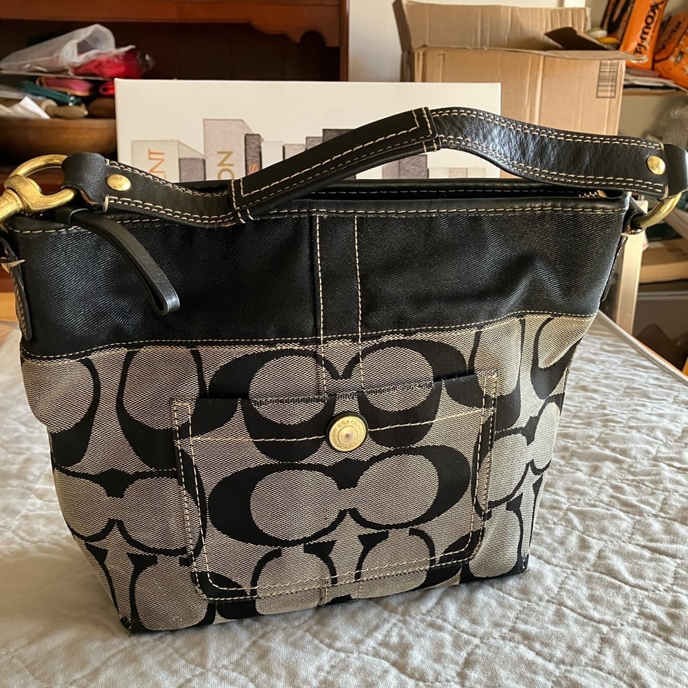 Coach Shoulder Purse Vintage Black Gray Gold Canvas Leather Jacquard. 9”x13” - Picture 2 of 12